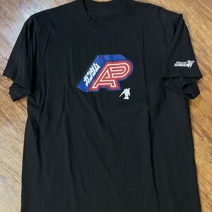 Albino and Preto X Gundam T-Shirt